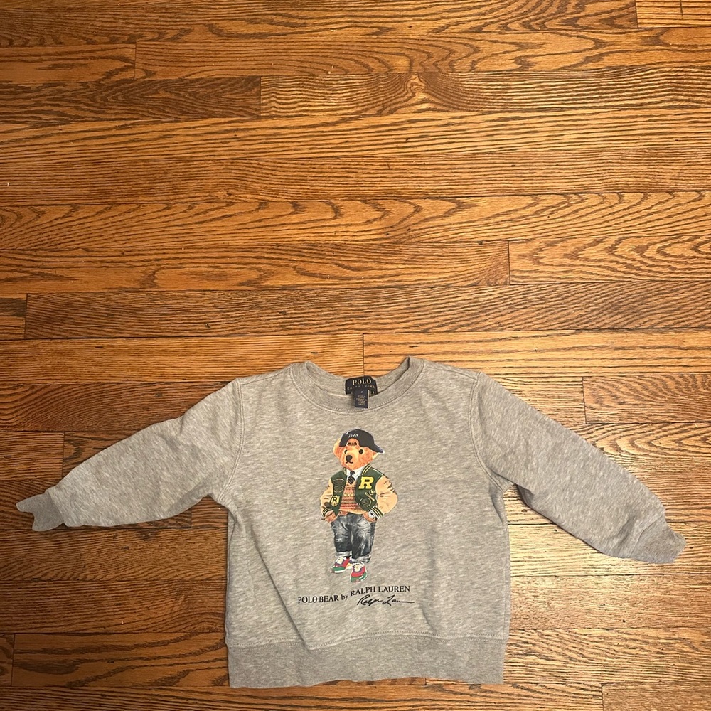 POLO Ralph Lauren Polo Bear Gray Sweatshirt with Bear Graphic